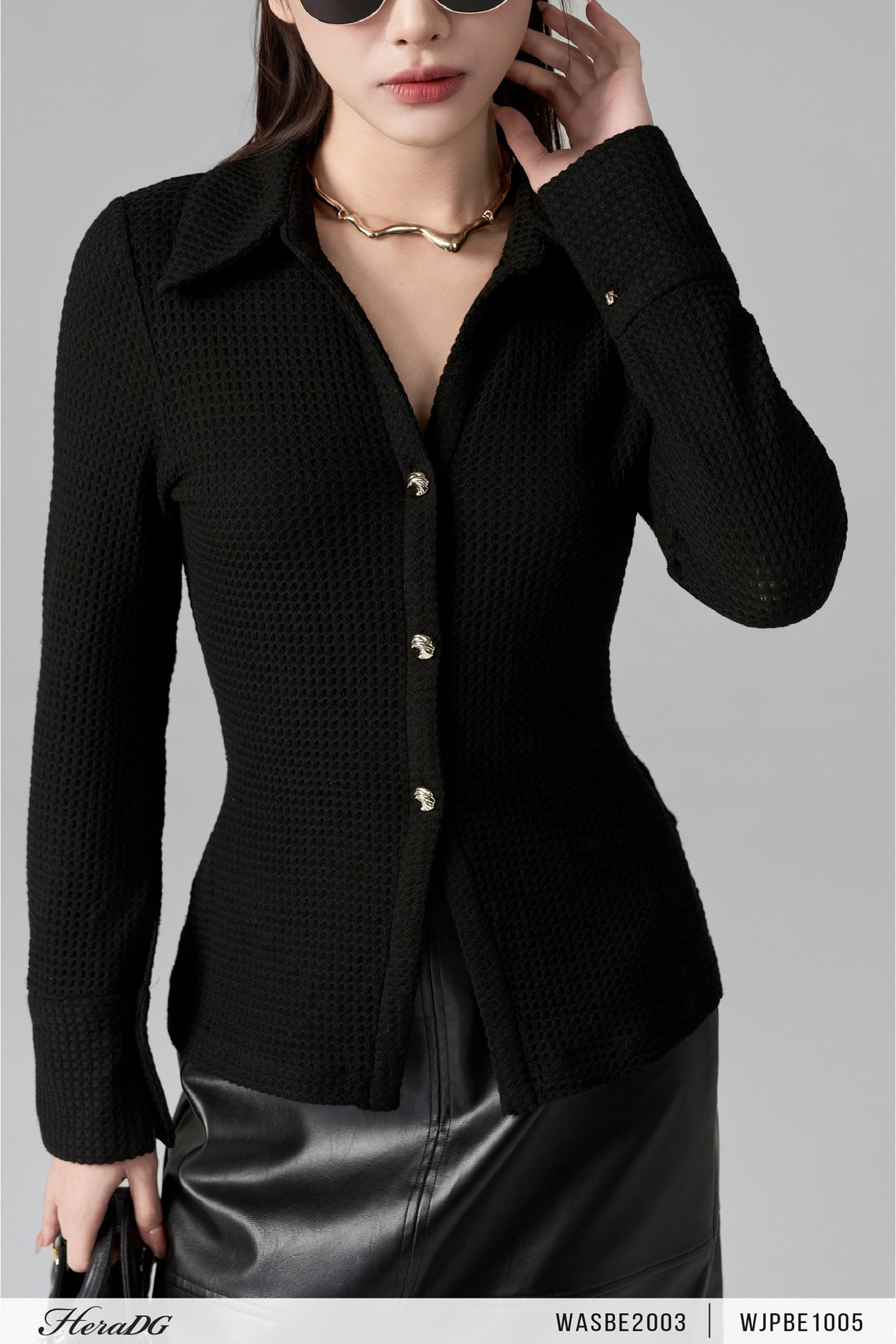 Ảnh của Áo sơ mi dệt kim dáng ôm